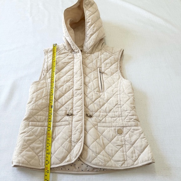 Zara for Girls Size 12 yrs. Ivory Quilted Hooded Vest Pockets Zip Up - Picture 3 of 9